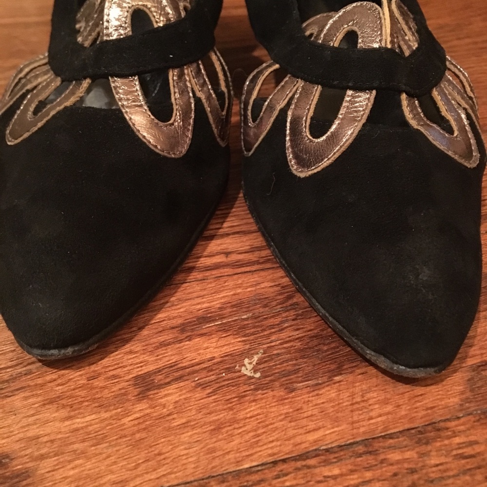 Vintage Suede metallic kitten heel sling back🇮🇹